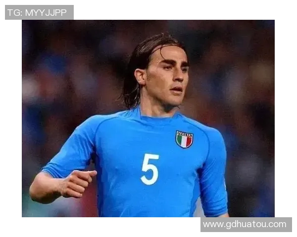 意大利足球明星的辉煌历史与传奇成就解析 意大利足球明星的辉煌历史与传奇成就解析