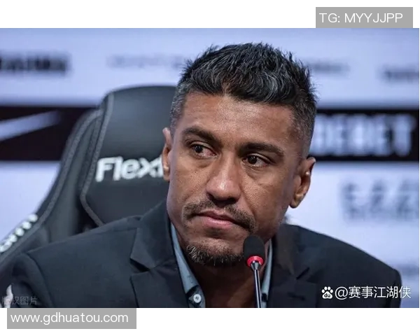 不追求奢华生活的足球明星们展现真实自我与平凡魅力