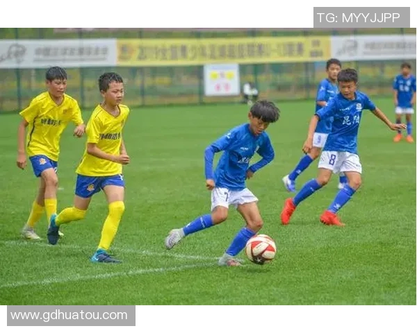 吴喜涵：从青涩少年到足球明星的成长之路与辉煌成就