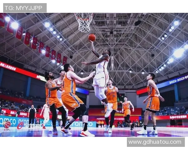 北京队与山东队激战全场精彩集锦92比108精彩回顾