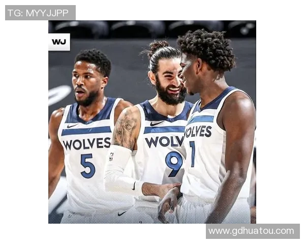 火箭队与雷霆队激战正酣NBA直播精彩瞬间回顾与分析 火箭队与雷霆队激战正酣NBA直播精彩瞬间回顾与分析